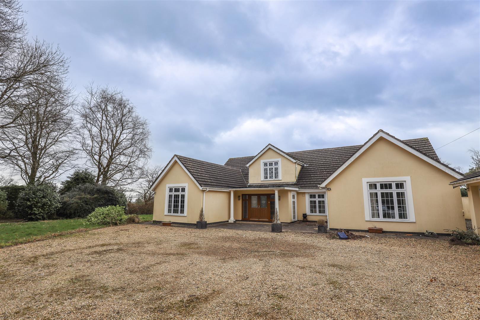 Glenview, St. Hilary, Nr Cowbridge, Vale of Glamorgan, CF71 7DP